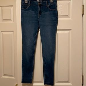 Old Navy Rockstar Super Skinny Jeans